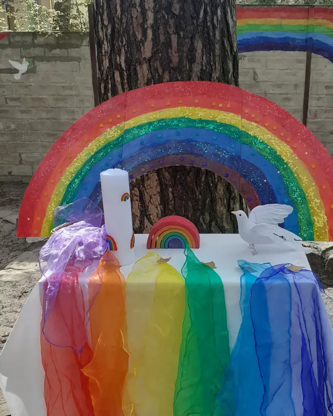 Bild Altar mit Regenbogen